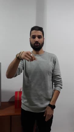 Yo soy Yeray. Buenos días, vosotras ayudar después – Valencia Peña, Yeray